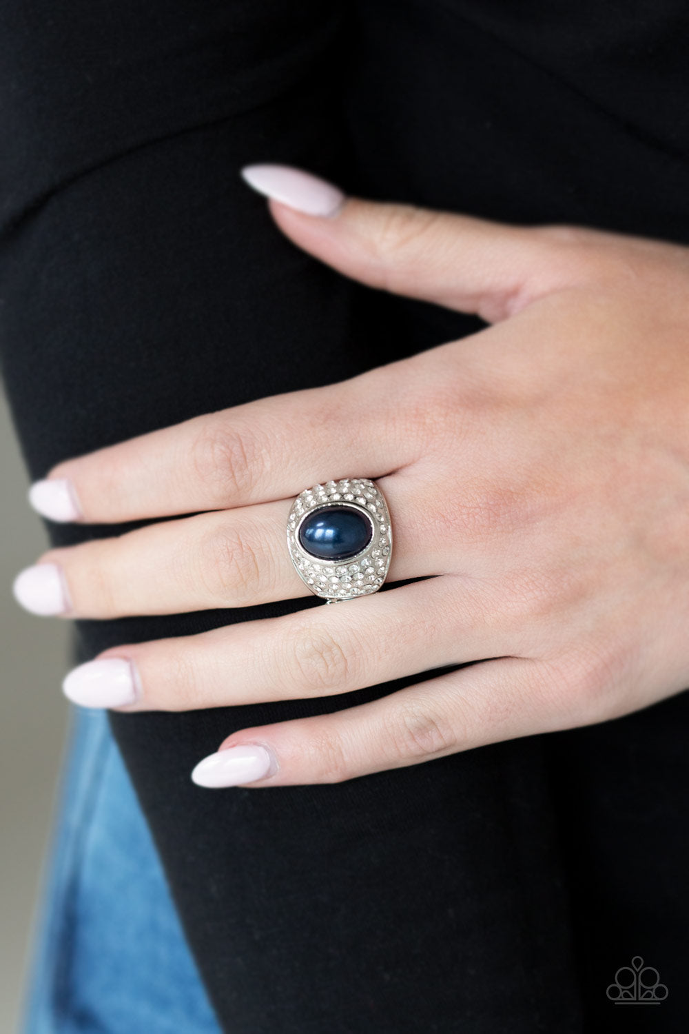 Paparazzi Glittering Go-Getter -Blue Ring