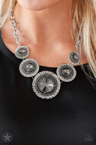 Paparazzi Global Glamour Necklace